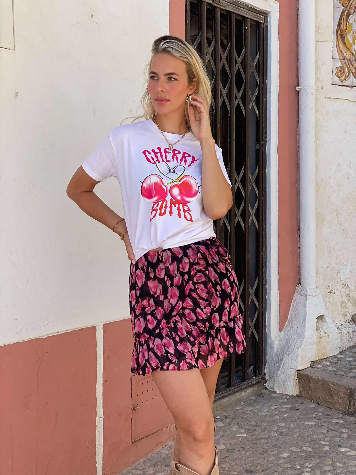 Cherry bomb - White Tshirt