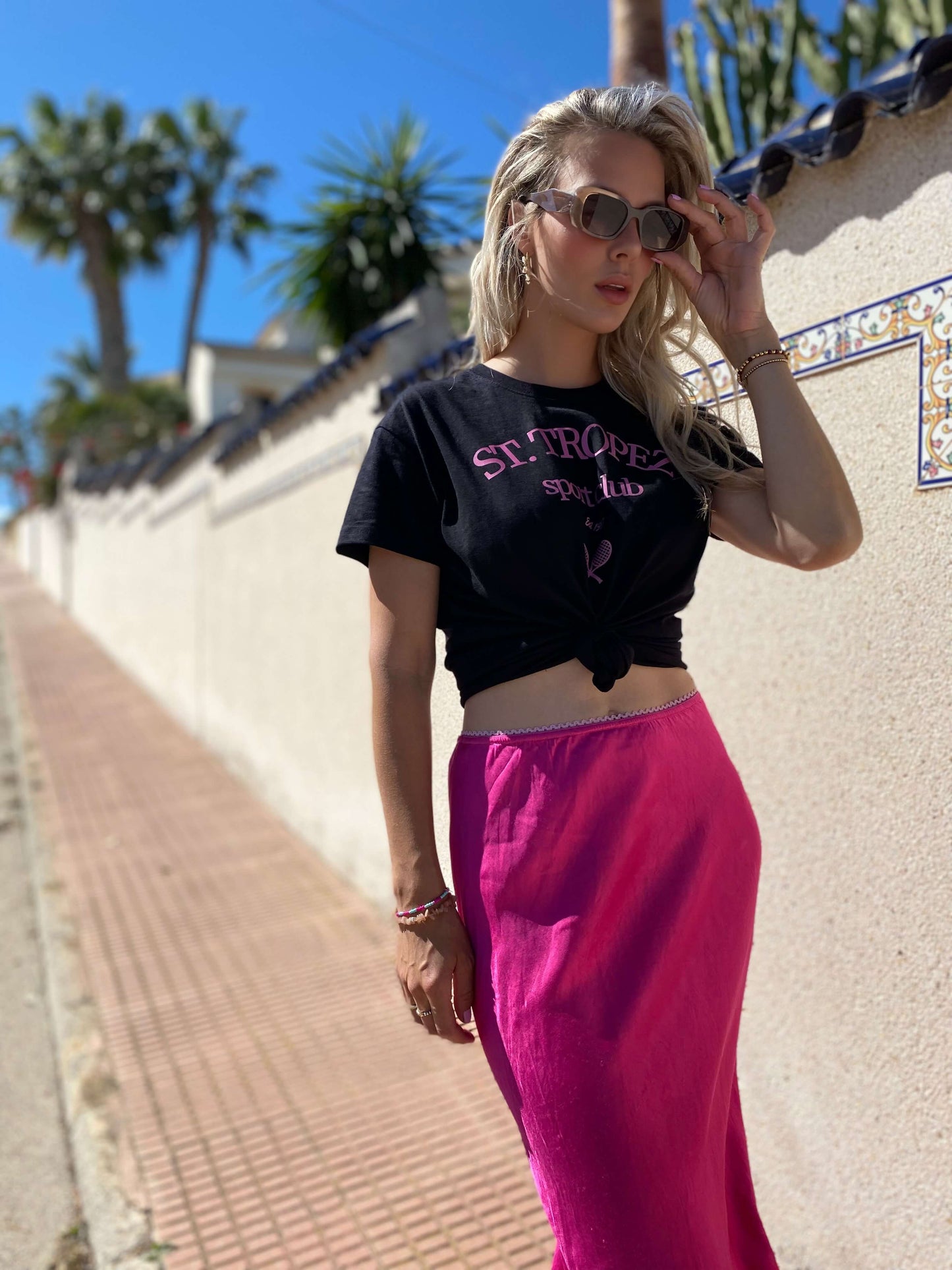 St Tropez - Black Tshirt