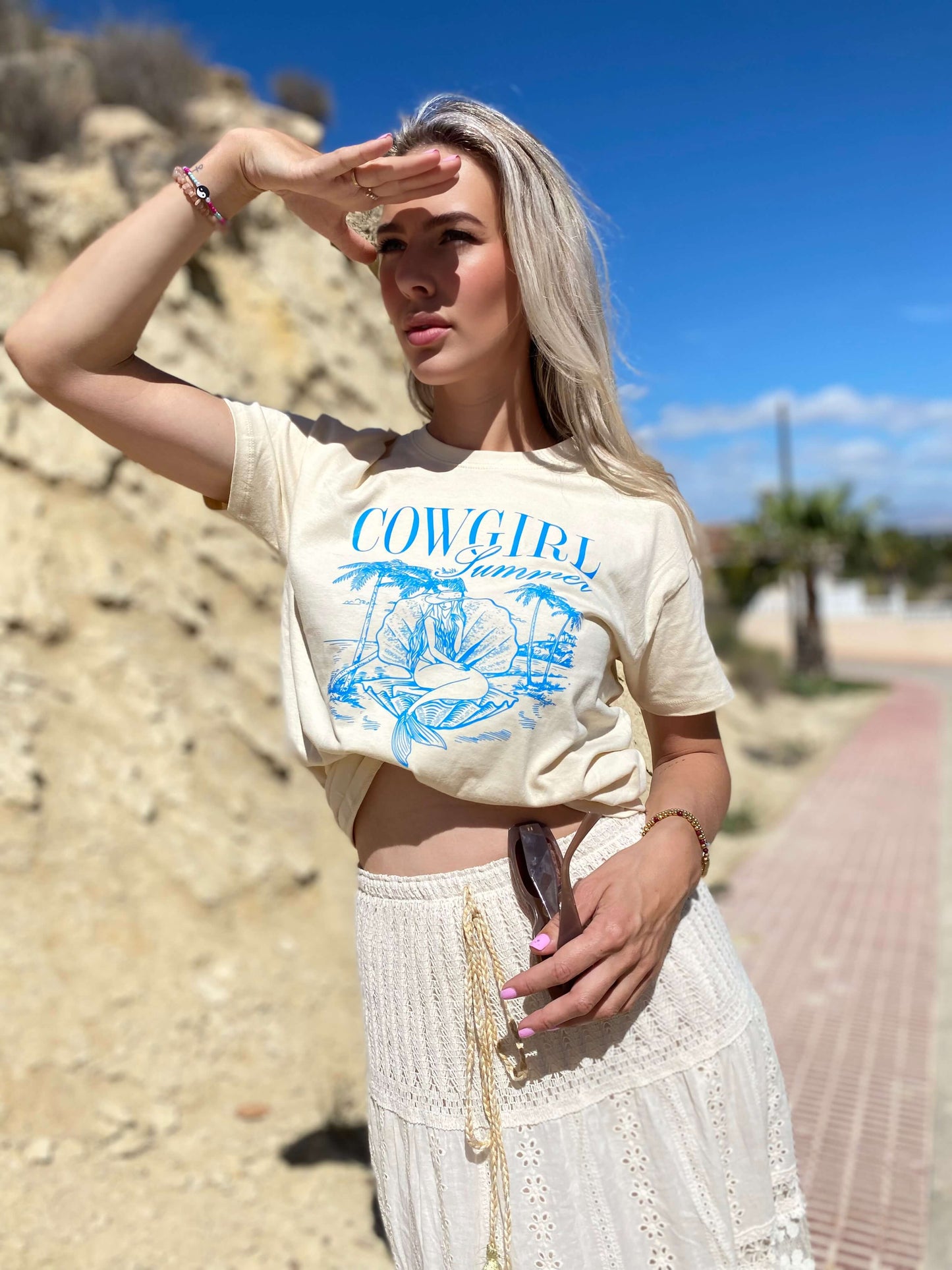 Seaside - Cream Tshirt