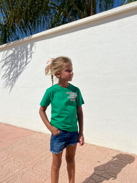Salty skin wavy hair - Green T-shirt kids