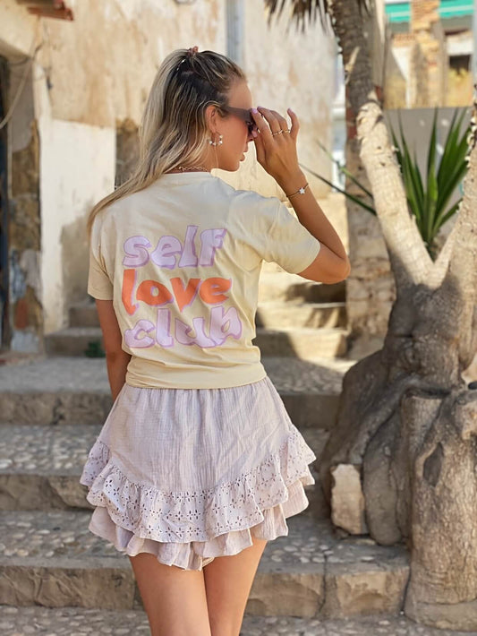 Self love club - Cream T-shirt